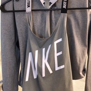 Nike workout top